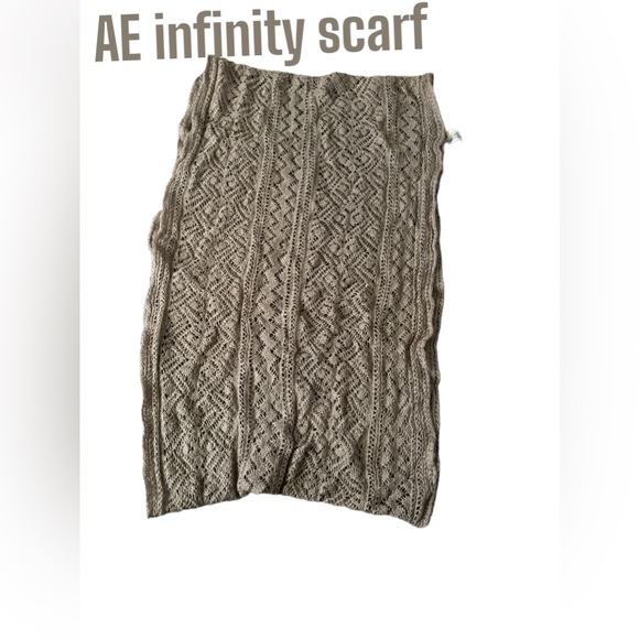 AE Infinity knit 🧶 🧣 scarf